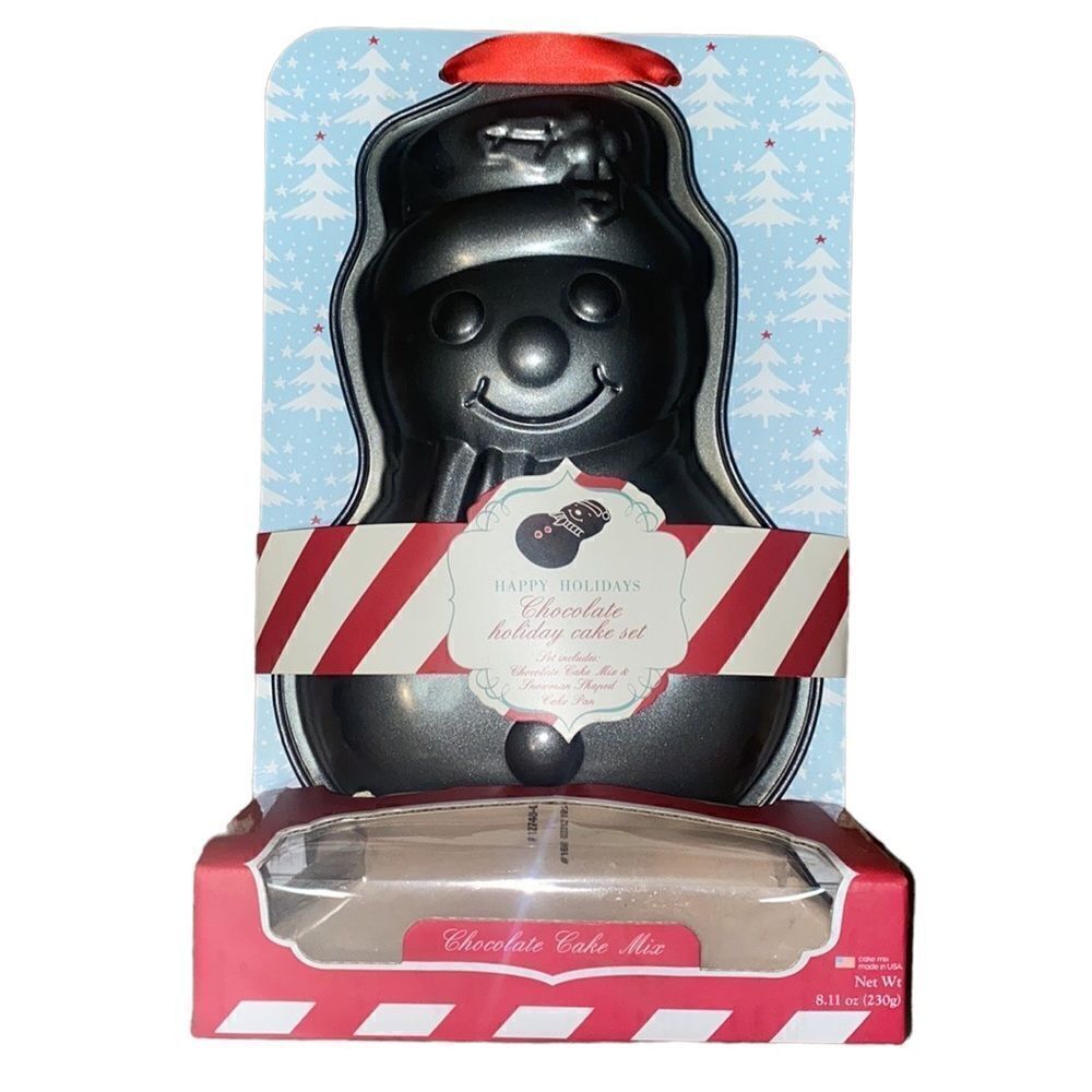 NIB! Chocolate Holiday Cake Set!